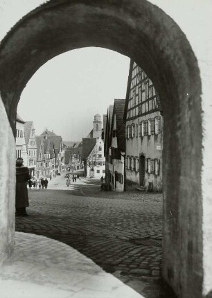 Dinkelsbühl, Seringer Straße, Blick vom Seringer Tor nach Osten