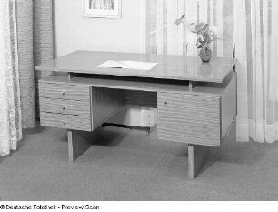 Schreibtisch (Modell 19900)
