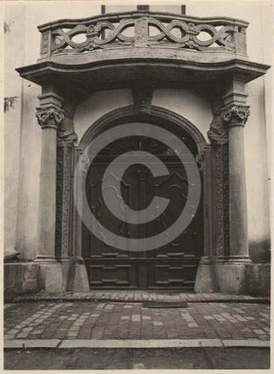 Portal am Nordflügel von Schloss Kammendorf b. Kanth