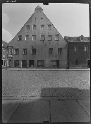 Pirna-Altstadt, Lange Straße 38 a. Wohnhaus mit Ladeneinbau (16. Jh.). Straßenfront (Badergasse)