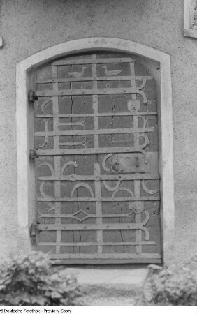 Portal der Kirche Hohen Thekla (?)