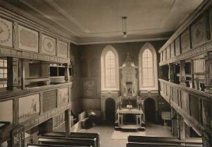 Lausa, Dorfkirche, Inneres gegen Kanzelaltar