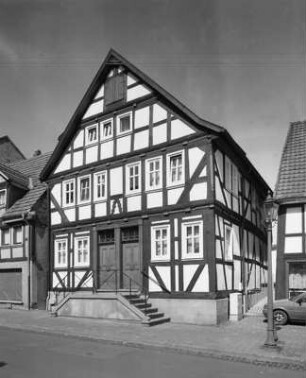 Lauterbach, Bahnhofstraße 24, Bahnhofstraße 26