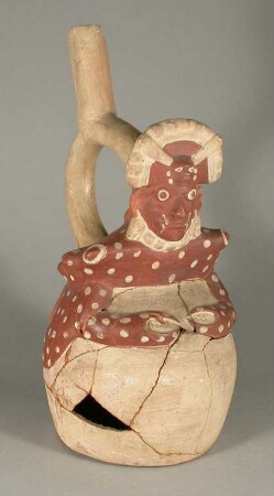 Applikation: anthropo-zoomorphe Figur (Krabbe/Krebs)