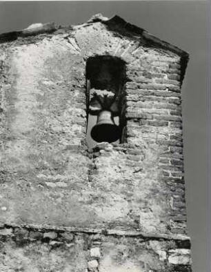 Glockenturm der rom. Kirche S. Zeno