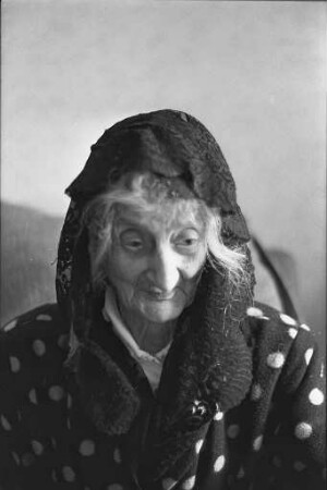 100. Geburtstag der ältesten Karlsruher Einwohnerin, Lisette Hoß.