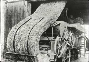 Dreschmaschine Raussendorf-Kombinus mit Anbaupresse