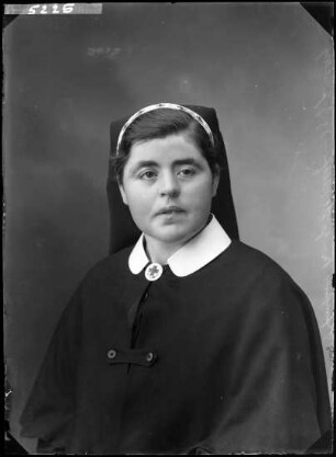 Rotkreuzschwester Brigitte