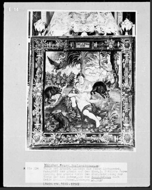 Venus und Adonis: 1. Adonis die Venus liebkosend, 2. Angriff des Adonis auf den Eber, 3. Tötliche Verwundung des Adonis durch den Eber, Entrückung der Venus durch den Schwan, aus der Teppichfolge nach Ovids Metamorphosen