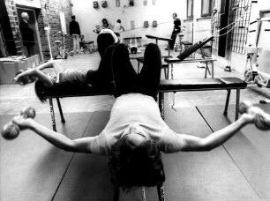 DSV-Schule. Jugendliche im beim Fitnessprogramm