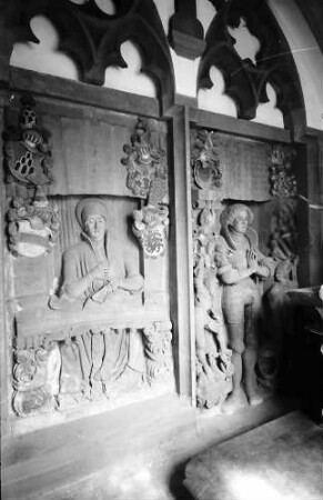 Kenzingen: Stadtpfarrkirche St. Laurentius; Grabtafel in der Kirche
