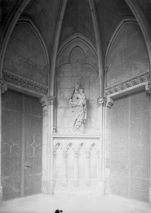 Johanniskapelle & Maria mit Christuskind