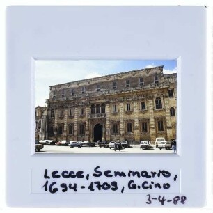 Lecce, Palazzo del Seminario : Hauptfassade