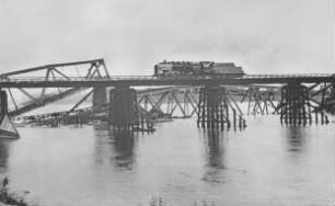 Zerstörte Brücken am Rhein