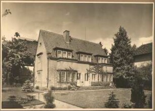 Haus Wellnitz, Potsdamer Straße, Berlin-Lichterfelde: Gartenfassade zur Holbeinstraße