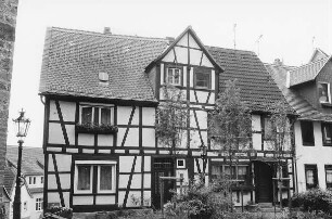 Doppelwohnhaus, Fachwerk; Gelnhausen, Obere Haitzer Gasse 3, Obere Haitzer Gasse 5