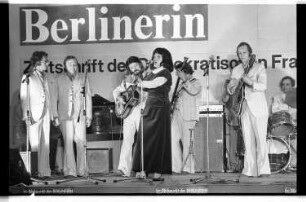 Kleinbildnegativ: "Im Blickpunkt der Berlinerin", Neue Welt, 1977