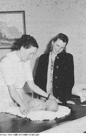 Säuglingsgymnastik, Februar 1950