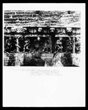 Figurenfries mit Szenen aus dem Alten Testament