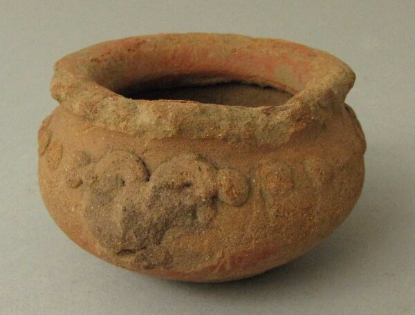 Clay pot