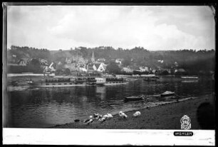 Blick auf Wehlen über die Elbe, mit Elbdampfer Pirna