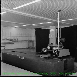 Magnetfeld-Messmaschine am Institut für Experimentelle Kernphysik (IEKP)