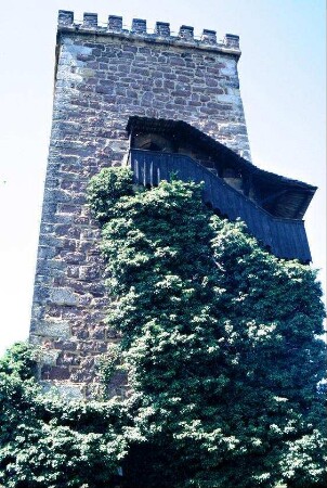 überdachte Außentreppe am Südturm
