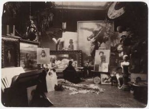 Maleratelier: Blick in das Atelier eines Malers