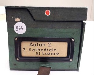 Kasten Nr. 864, Autun 2, aussen