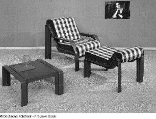 Sessel mit Fußhocker und Beistelltisch (1981; Petrolchemisches Kombinat Schwedt)