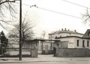 Dresden-Neustadt, Bautzner Straße 90. Grundstück mit Gewerbeanlagen. Straßenansicht