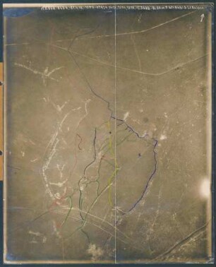 Foto der eigenen und vermuteten feindlichen Stellungen vor deren Linie an der Straße zwischen Auchonvillers und Beaumont-Hamel (Luftbild)