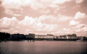 Hamburg: Binnenalster vom Ballindamm aus