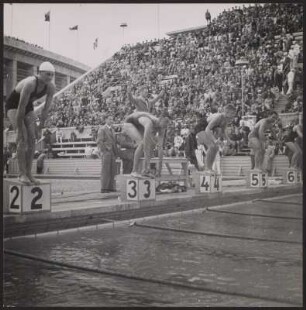 Start beim Schwimmwettkampf