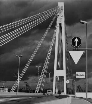 Archivfotografie "deutschland_staedte_mannheim_bruecken_2825m"
