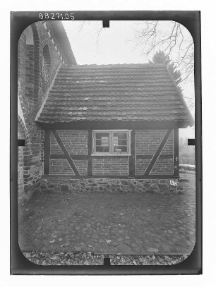 Bölkow-Kirch Rosin (Mühl Rosin-Kirch Rosin). Kirche (1270/1280 beg.). Südseite von Westen