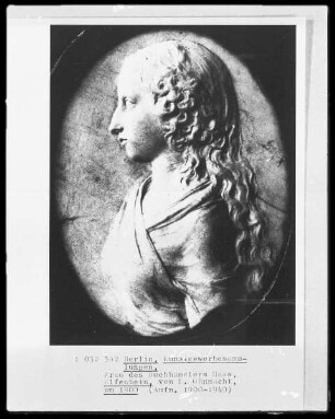 Frau des Buchhändlers Haas