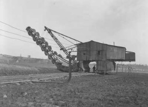 Grube Gottlob II : Tagebau. B-Bagger mit elektrischem Antrieb Grube "Gottlob II"