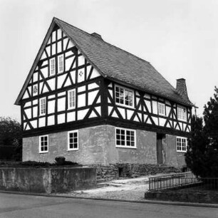 Ehringshausen, Westerwaldstraße 25