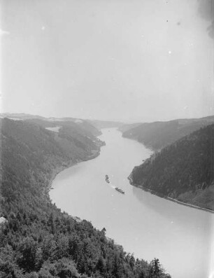 Blick auf das Donautal von Burg Neuhaus