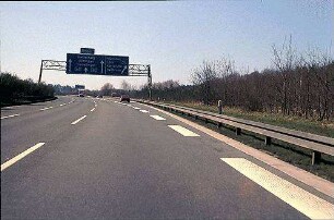Einfahrt Nebenfahrbahn (aus Richtung Stuttgart)
