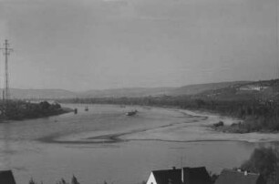 Niedrigwasser am Rhein zwischen Bingen und Oberwesel 1959