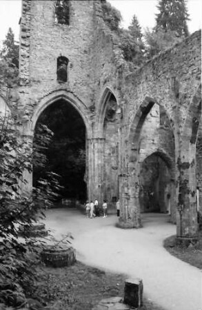 Allerheiligen: Klosterruine Allerheiligen, innen