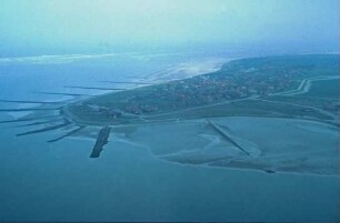 Blick auf Baltrum mit Buhnen
