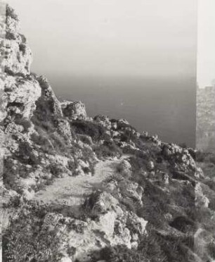 Südküste. Dingli Cliffs.Weg vom Hochland zur Küste