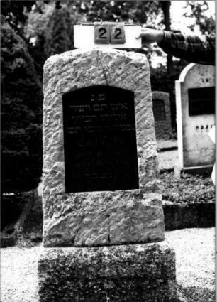 Grabstein 22