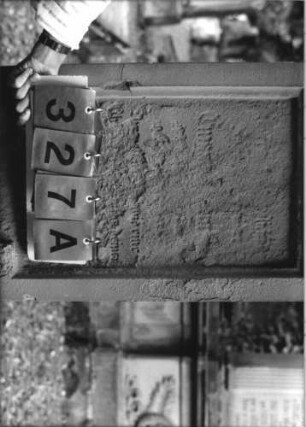 Grabstein 327 A