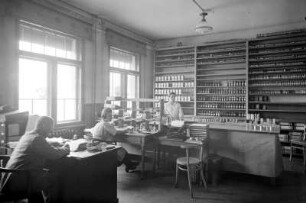 Laborraum VI : Brockwitz. Carl Tiedemann Chemische Werke Brockwitz. Laborraum VI