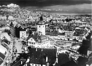 ohne Angabe [Kronstadt/Brasov: Marktplatz mit Rathaus]