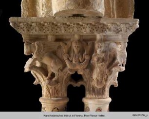 Kapitell mit Figuren und Evangelistensymbolen - N26Sh25